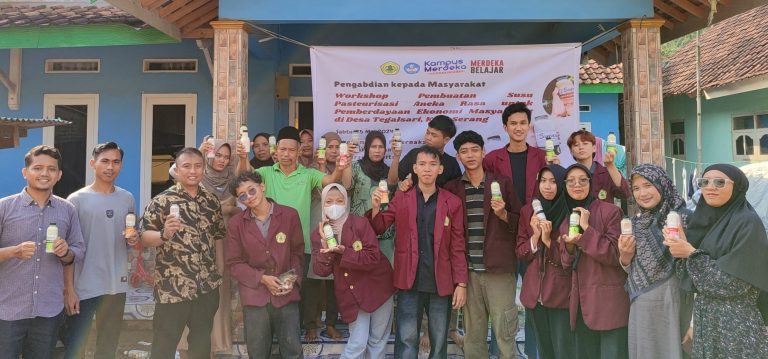 Workshop Pembuatan Susu Pasteurisasi Aneka Rasa untuk Pemberdayaan Ekonomi Masyarakat di Desa Tegalsari, Kota Serang